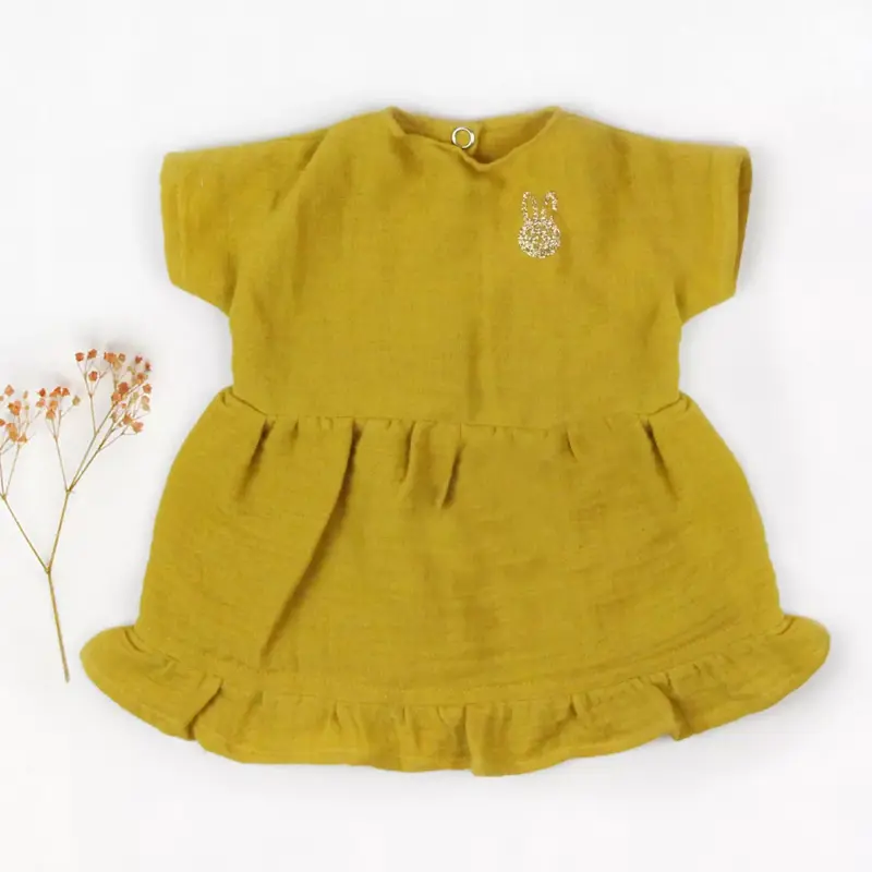 Robe poupée gaze coton moutarde et accessoires