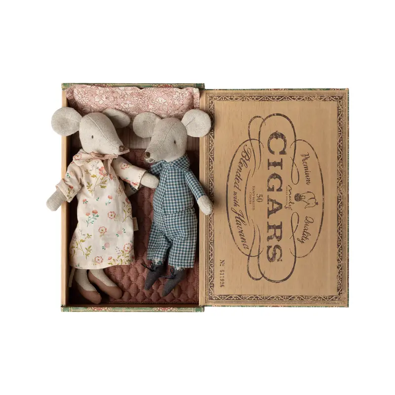 Souris Grands-Parents dans leur boite à cigares (coussin fleuri) - Maileg