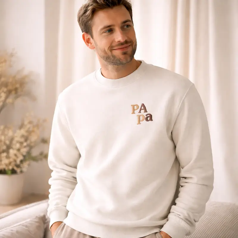 Sweat beige brodé PApa