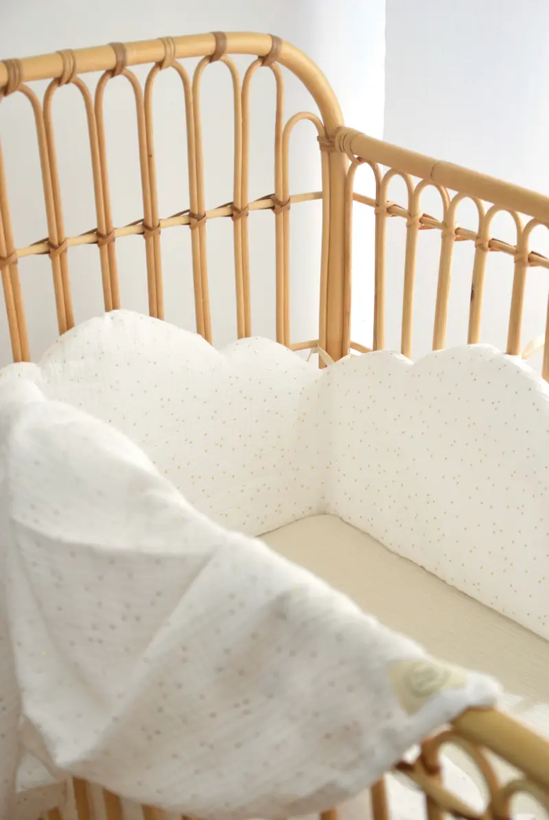 Tour de Lit Nuage Bébé en Double Gaze de Coton – Blanc et Or