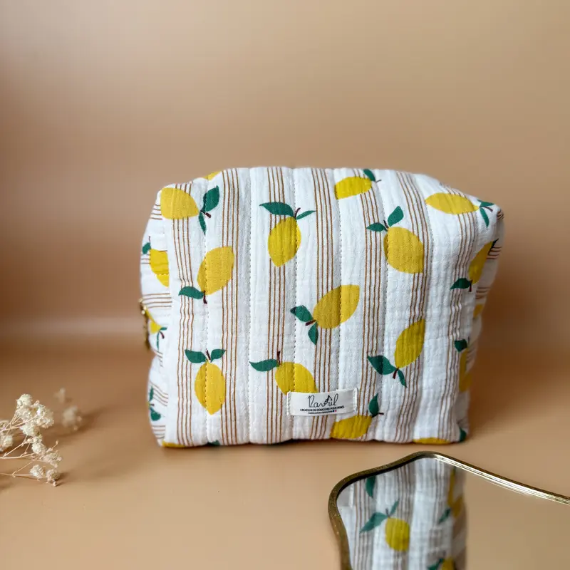 Trousse de toilette matelassée personnalisée avec prénom - Motif Citrons