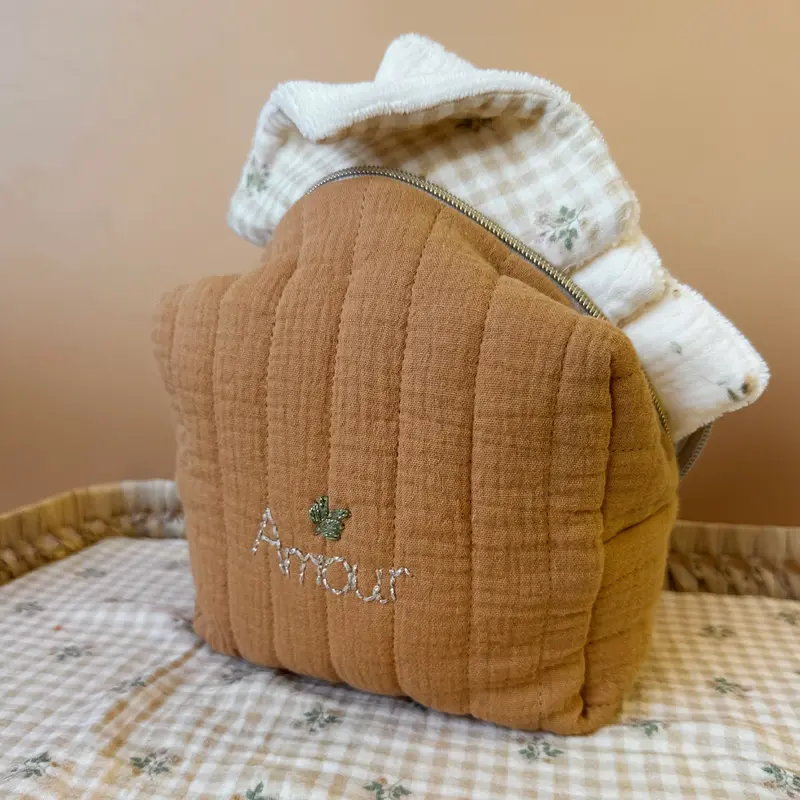 Trousse de toilette matelassée personnalisée - Biscuit Feuille brodée