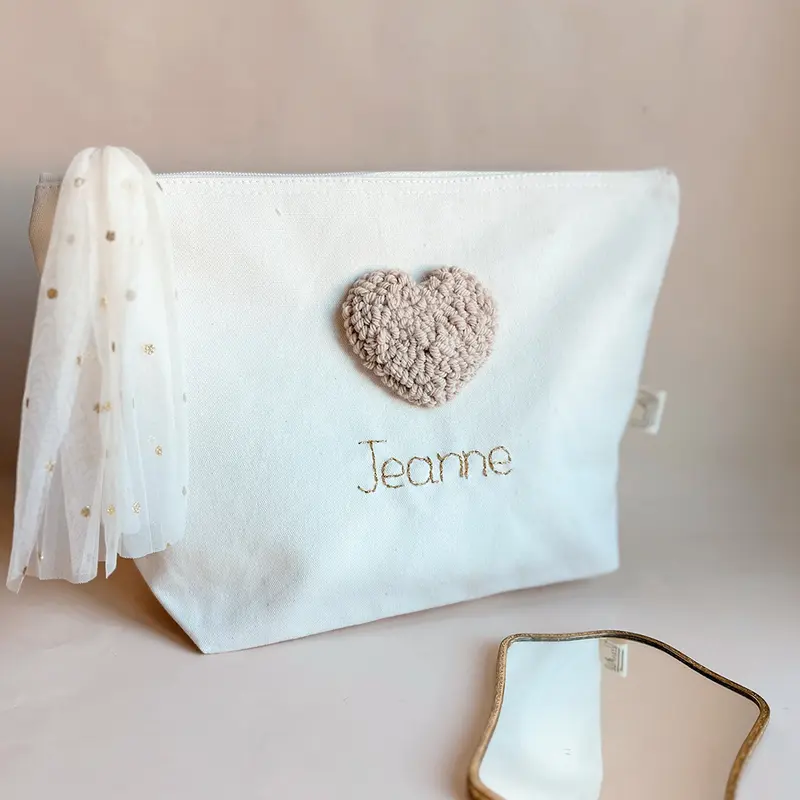 Trousse de toilette personnalisée coeur LIN - Grand format
