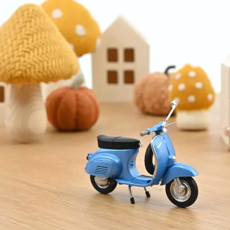 Vespa 125 Primavera 1968 Bleu Métallisé 1/18 - NOREV