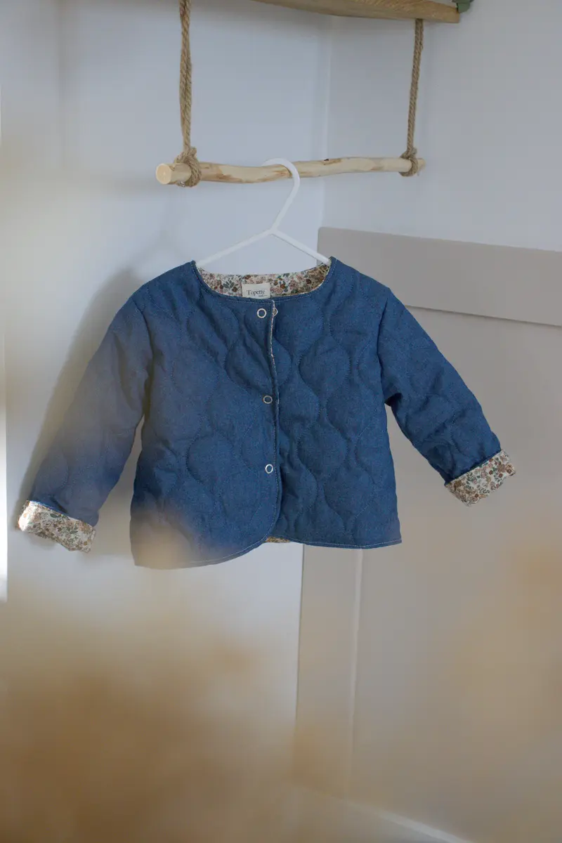 Vestes matelassées avec manches enfant Jean/ Bouquet floral